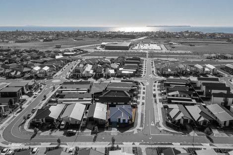 Photo of property in 31 Empire Crescent, Papamoa, 3118