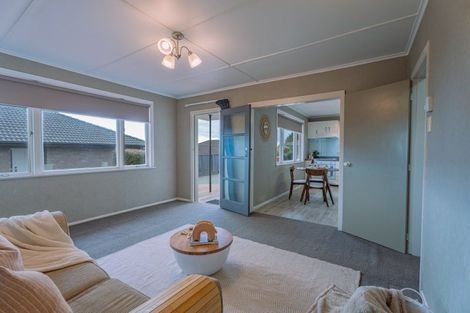 Photo of property in 16 Basley Road, Owhata, Rotorua, 3010