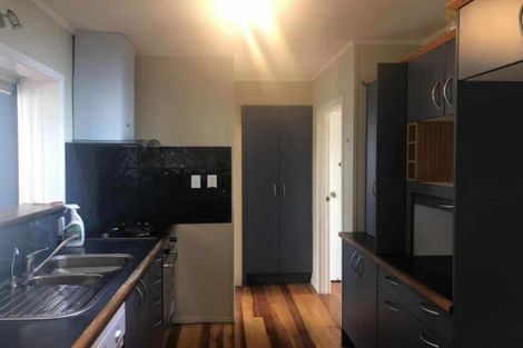 Photo of property in 25 Sorrel Crescent, Bucklands Beach, Auckland, 2012