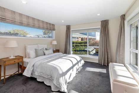 Photo of property in 17 Ilfracombe Place, Burnside, Christchurch, 8053