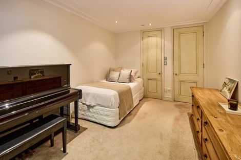 Photo of property in 10/166 Oriental Parade, Oriental Bay, Wellington, 6011