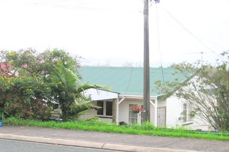 Photo of property in 9 Moffat Road, Red Beach, 0932