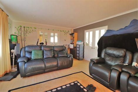 Photo of property in 16 Finbar Close, Flat Bush, Auckland, 2019