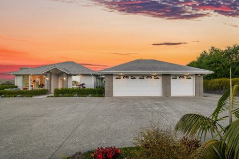 Photo of property in 342 Spur Road, Stillwater, Silverdale, 0993