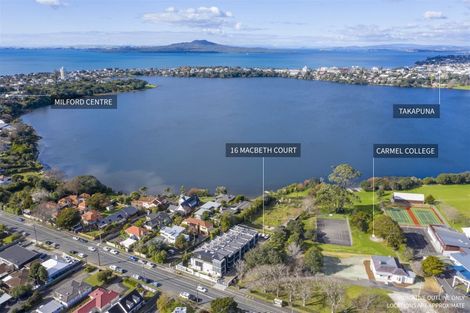 Photo of property in 16 Macbeth Court, Milford, Auckland, 0620