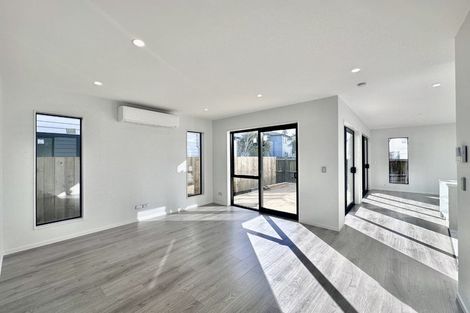 Photo of property in 3b Glennandrew Drive, Half Moon Bay, Auckland, 2012