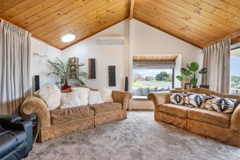 Photo of property in 148 West Harbour Drive, West Harbour, Auckland, 0618