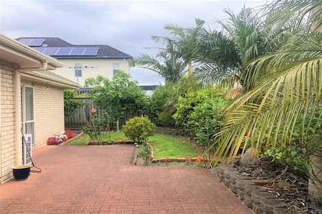 Photo of property in 14 Heyington Way, East Tamaki Heights, Auckland, 2016