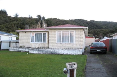 Photo of property in 147 Wainuiomata Road, Wainuiomata, Lower Hutt, 5014