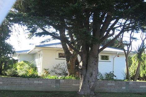 Photo of property in 35 Winton Street, Paraparaumu Beach, Paraparaumu, 5032