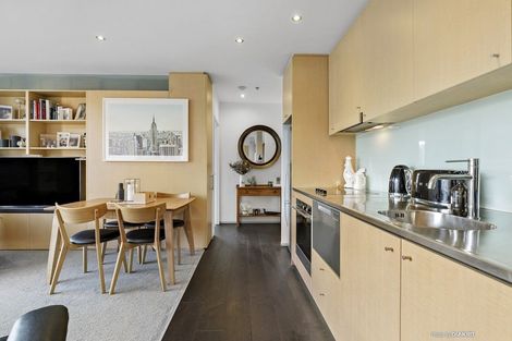 Photo of property in Sanctum Apartment, 10 Ebor Street, Te Aro, Wellington, 6011