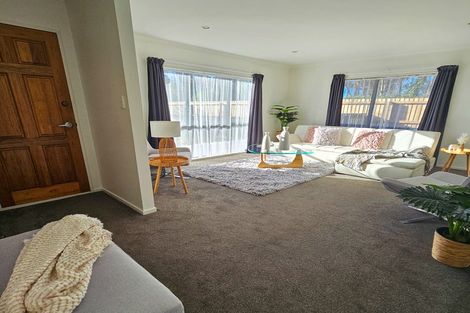 Photo of property in 10 Laura Kent Place, Woolston, Christchurch, 8023