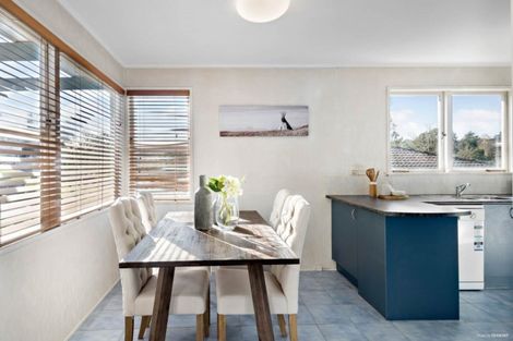 Photo of property in 66 Vandeleur Avenue, Birkdale, Auckland, 0626