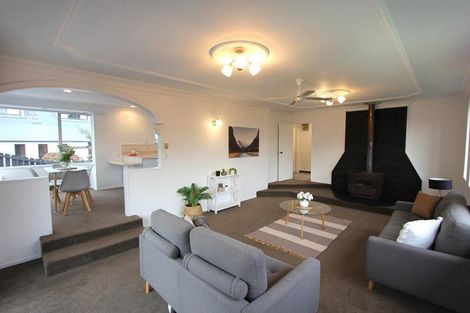 Photo of property in 55 Kinmont Crescent, Kinmont Park, Mosgiel, 9024