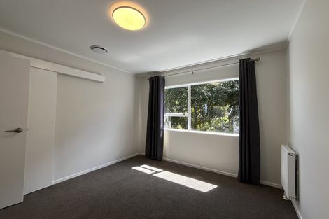 Photo of property in 25 Geoffrey Road, Torbay, Auckland, 0630
