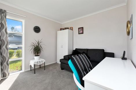 Photo of property in 70 Awataha Crescent, Pyes Pa, Tauranga, 3110