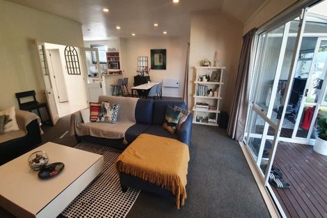 Photo of property in 2/41 Byron Avenue, Takapuna, Auckland, 0622