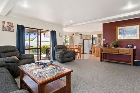 Photo of property in 60a Osprey Drive, Welcome Bay, Tauranga, 3112