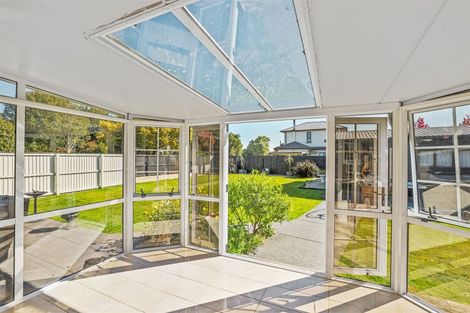 Photo of property in 688b Main North Road, Belfast, Christchurch, 8051