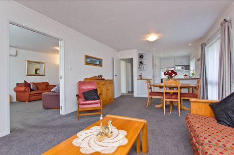 Photo of property in 71 Sandspit Road, Shelly Park, Auckland, 2014