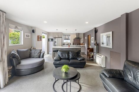 Photo of property in 28 Mayfair Street, Riccarton, Christchurch, 8011