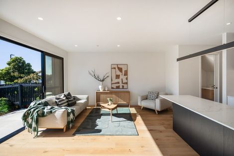 Photo of property in 113 Tahingamanu Road, Hobsonville, Auckland, 0616