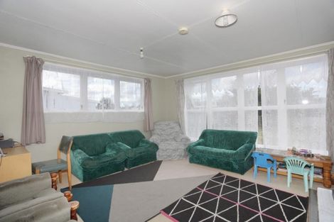 Photo of property in 18 Gordon Crescent, Marton, 4710