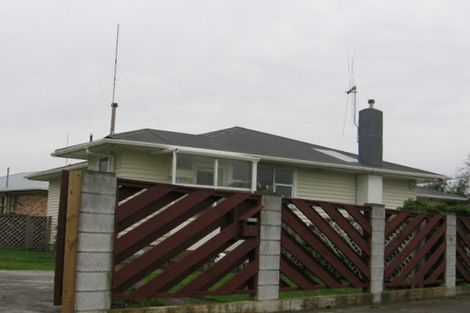 Photo of property in 2 Fox Place, Cloverlea, Palmerston North, 4412