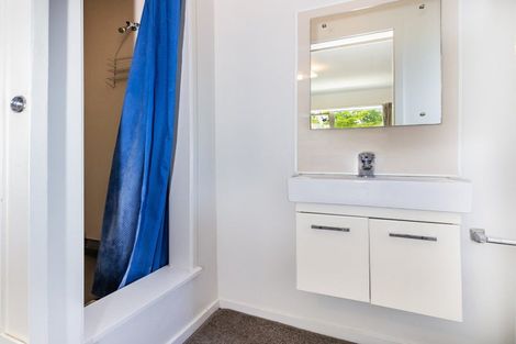 Photo of property in 15 Kotare Street, Hilltop, Taupo, 3330