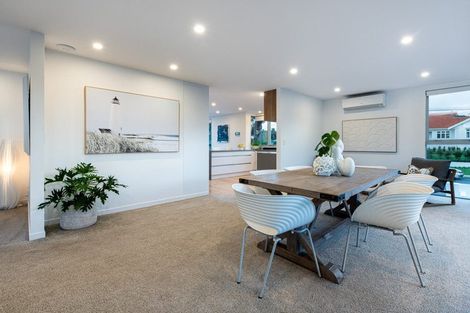 Photo of property in 8a Rarere Road, Hauraki, Auckland, 0622