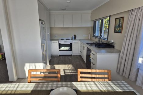 Photo of property in 18 Berkley Avenue, Hillcrest, Hamilton, 3216