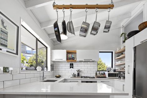 Photo of property in 14a Indira Place, Khandallah, Wellington, 6035