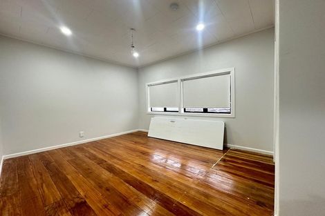 Photo of property in 720 Massey Road, Mangere, Auckland, 2022