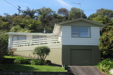 Photo of property in 29 Beaumont Crescent, Frankleigh Park, New Plymouth, 4310