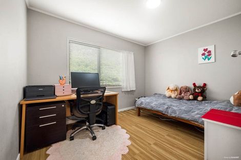 Photo of property in 75 Powrie Street, Glenfield, Auckland, 0629