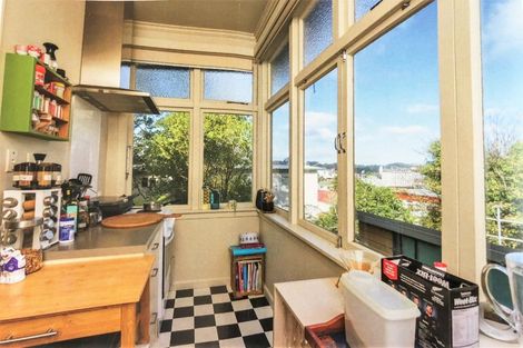 Photo of property in 12 Maurice Terrace, Te Aro, Wellington, 6011