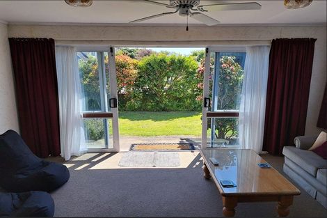 Photo of property in 67 Bluegum Road, Paraparaumu Beach, Paraparaumu, 5032