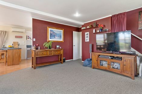 Photo of property in 60a Osprey Drive, Welcome Bay, Tauranga, 3112