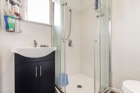 Photo of property in 4 Malmo Place, Massey, Auckland, 0614