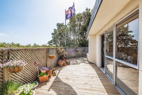 Photo of property in 26 Marchant Place, Westown, New Plymouth, 4310