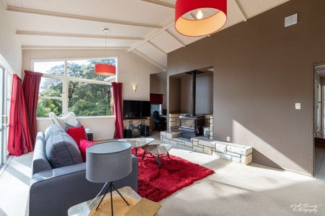 Photo of property in 10a Birch Grove, Pinehaven, Upper Hutt, 5019