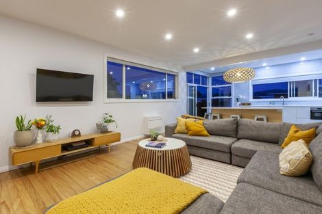 Photo of property in 30 Newry Road, Raumati Beach, Paraparaumu, 5032