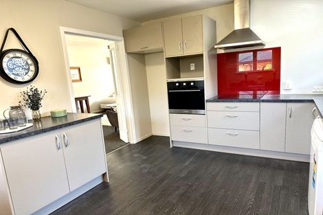 Photo of property in 11 Solway Avenue, Ilam, Christchurch, 8041