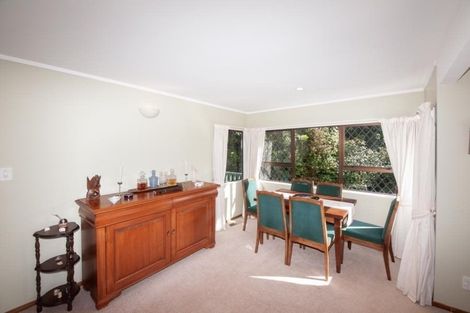 Photo of property in 117 Churton Drive, Churton Park, Wellington, 6037