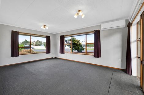 Photo of property in 39 Birdwood Avenue, Moturoa, New Plymouth, 4310