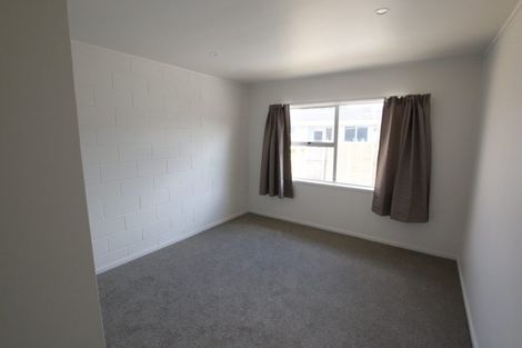 Photo of property in 4/74 Portage Road, New Lynn, Auckland, 0600