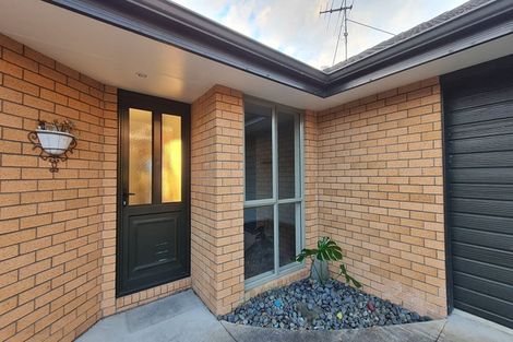 Photo of property in 10 Dorrit Lane, Howick, Auckland, 2014