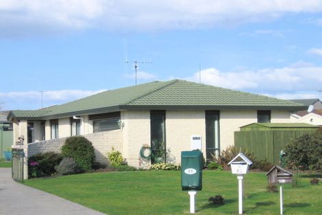 Photo of property in 25 Balmacewen Place, Mount Maunganui, 3116