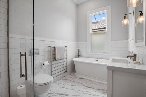 Photo of property in 58 Albert Road, Devonport, Auckland, 0624