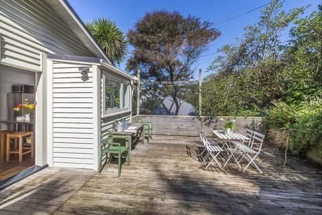 Photo of property in 8 Severn Street, Island Bay, Wellington, 6023